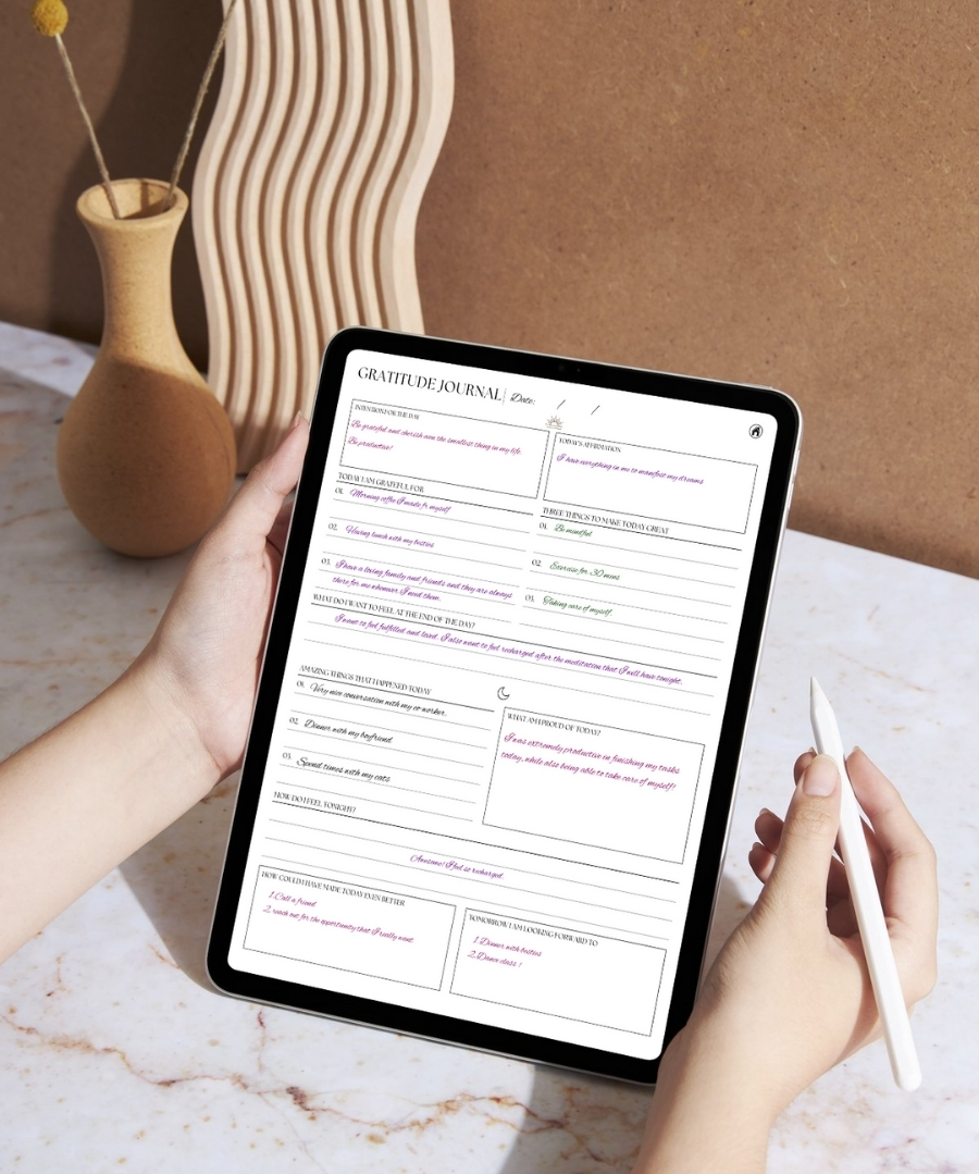 This is the photo for Dear Self Club's newsletter signup